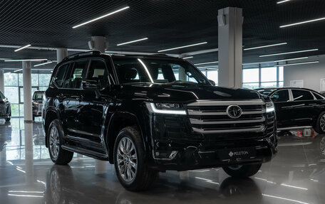 Toyota Land Cruiser, 2026 год, 16 300 000 рублей, 2 фотография