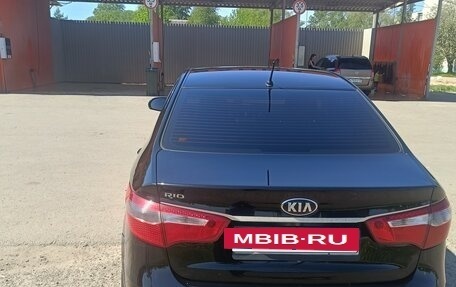 KIA Rio III рестайлинг, 2013 год, 880 000 рублей, 3 фотография