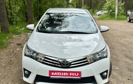 Toyota Corolla, 2015 год, 1 650 000 рублей, 2 фотография