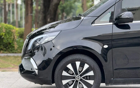 Mercedes-Benz Vito, 2024 год, 5 600 000 рублей, 10 фотография