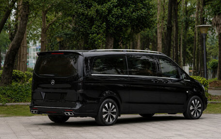 Mercedes-Benz Vito, 2024 год, 5 600 000 рублей, 6 фотография