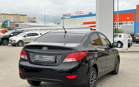 Hyundai Solaris II рестайлинг, 2013 год, 800 000 рублей, 4 фотография
