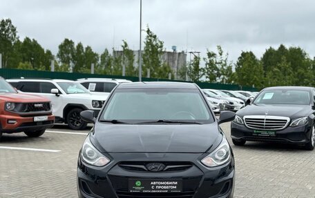 Hyundai Solaris II рестайлинг, 2013 год, 800 000 рублей, 3 фотография