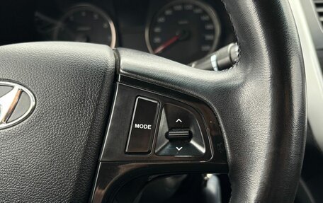 Hyundai Solaris II рестайлинг, 2013 год, 800 000 рублей, 19 фотография