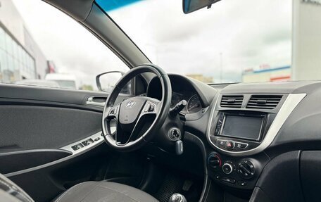 Hyundai Solaris II рестайлинг, 2013 год, 800 000 рублей, 26 фотография