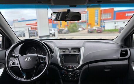 Hyundai Solaris II рестайлинг, 2013 год, 800 000 рублей, 27 фотография