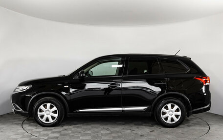 Mitsubishi Outlander III рестайлинг 3, 2016 год, 1 449 000 рублей, 9 фотография