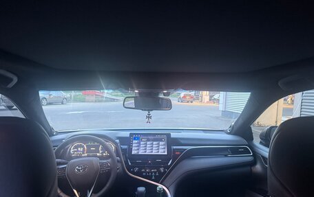 Toyota Camry, 2023 год, 3 300 000 рублей, 10 фотография