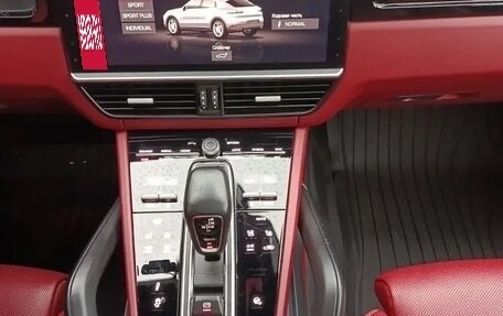 Porsche Cayenne III, 2021 год, 8 400 000 рублей, 15 фотография
