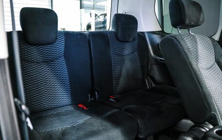 Nissan Serena IV, 2010 год, 1 090 000 рублей, 25 фотография