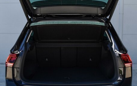 Volkswagen Tiguan II, 2019 год, 3 150 000 рублей, 20 фотография