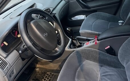 Renault Laguna II, 2002 год, 300 000 рублей, 11 фотография