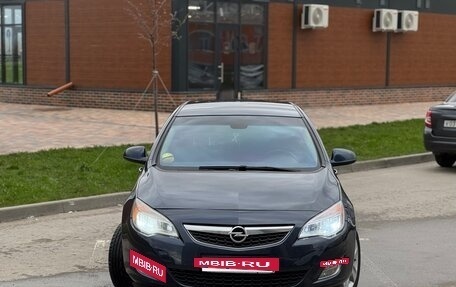 Opel Astra J, 2011 год, 560 000 рублей, 7 фотография