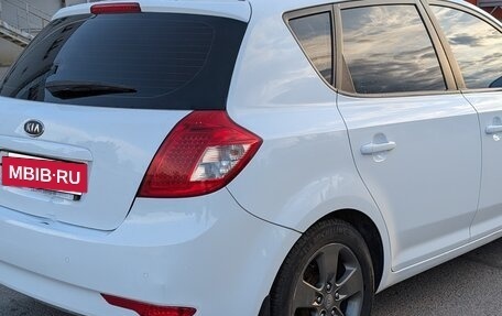 KIA cee'd I рестайлинг, 2012 год, 700 000 рублей, 9 фотография