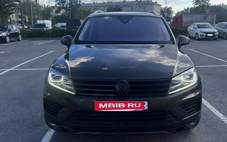 Volkswagen Touareg III, 2015 год, 2 400 000 рублей, 2 фотография