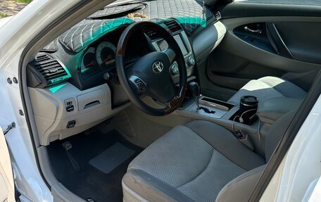 Toyota Camry, 2008 год, 1 050 000 рублей, 13 фотография