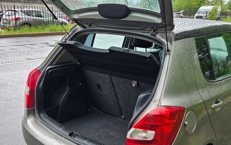 Skoda Fabia II, 2012 год, 385 000 рублей, 24 фотография