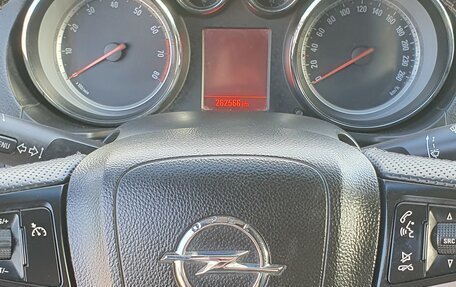 Opel Insignia II рестайлинг, 2011 год, 640 000 рублей, 7 фотография