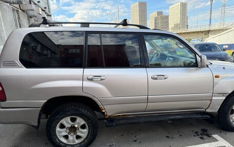 Toyota Land Cruiser 100 рестайлинг 2, 2004 год, 950 000 рублей, 4 фотография