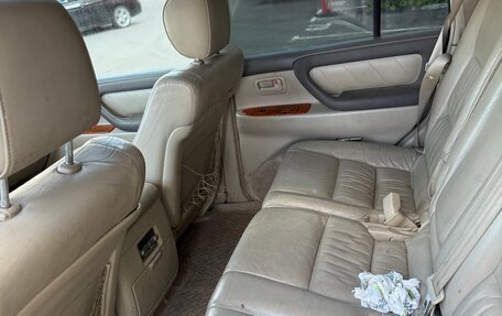 Toyota Land Cruiser 100 рестайлинг 2, 2004 год, 950 000 рублей, 7 фотография