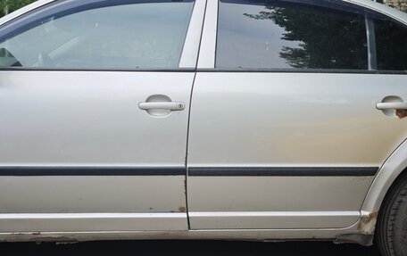 Skoda Superb III рестайлинг, 2004 год, 370 000 рублей, 25 фотография