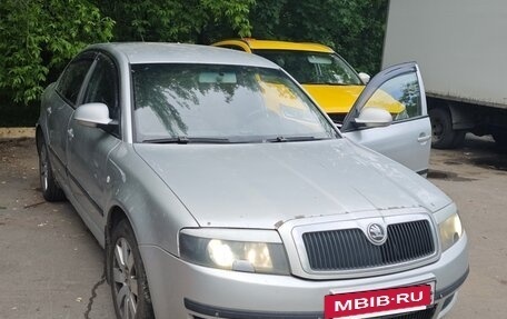 Skoda Superb III рестайлинг, 2004 год, 370 000 рублей, 23 фотография