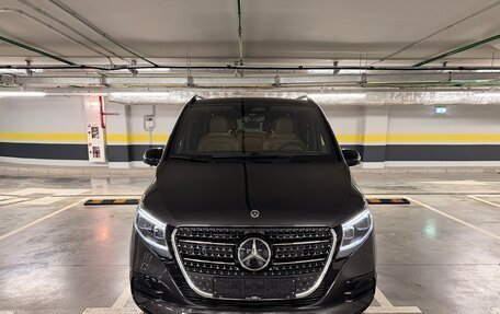 Mercedes-Benz V-Класс, 2025 год, 12 600 000 рублей, 1 фотография