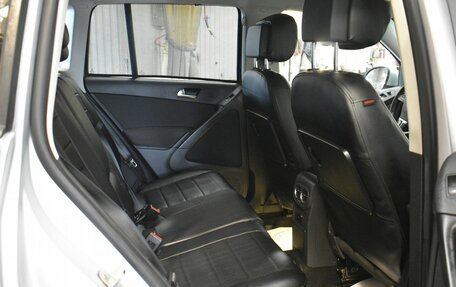 Volkswagen Tiguan I, 2012 год, 999 000 рублей, 16 фотография