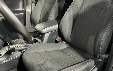 Toyota RAV4, 2018 год, 2 980 000 рублей, 14 фотография