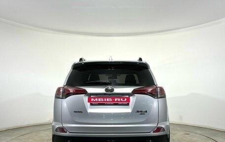 Toyota RAV4, 2018 год, 2 980 000 рублей, 3 фотография