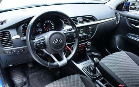 KIA Rio IV, 2017 год, 1 300 000 рублей, 10 фотография