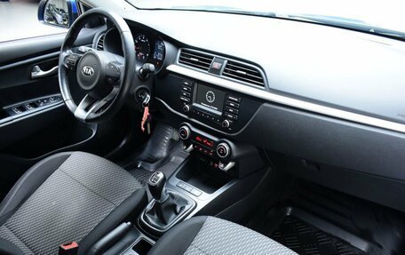 KIA Rio IV, 2017 год, 1 300 000 рублей, 19 фотография