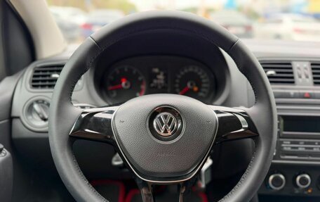 Volkswagen Polo VI (EU Market), 2015 год, 745 000 рублей, 17 фотография