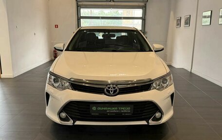 Toyota Camry, 2017 год, 2 339 000 рублей, 2 фотография