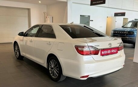 Toyota Camry, 2017 год, 2 339 000 рублей, 6 фотография
