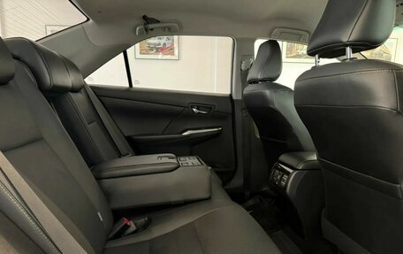 Toyota Camry, 2017 год, 2 339 000 рублей, 18 фотография