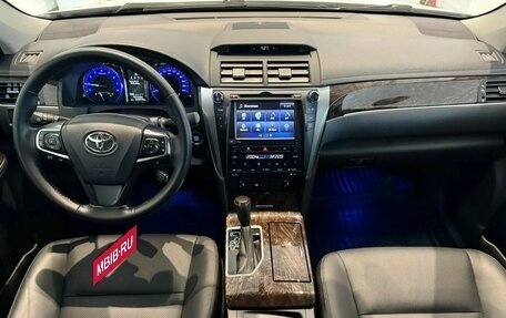 Toyota Camry, 2017 год, 2 339 000 рублей, 14 фотография