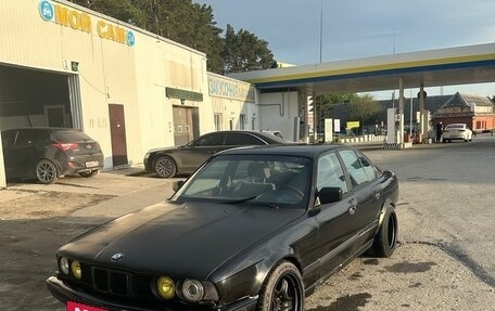 BMW 5 серия, 1992 год, 320 000 рублей, 2 фотография