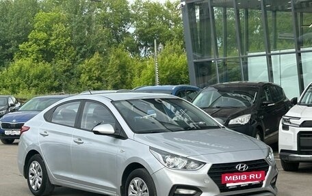 Hyundai Solaris II рестайлинг, 2017 год, 1 090 000 рублей, 2 фотография