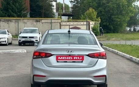 Hyundai Solaris II рестайлинг, 2017 год, 1 090 000 рублей, 5 фотография