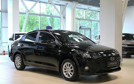 Hyundai Solaris II рестайлинг, 2021 год, 1 465 000 рублей, 3 фотография