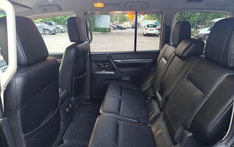 Mitsubishi Pajero IV, 2012 год, 1 985 000 рублей, 20 фотография