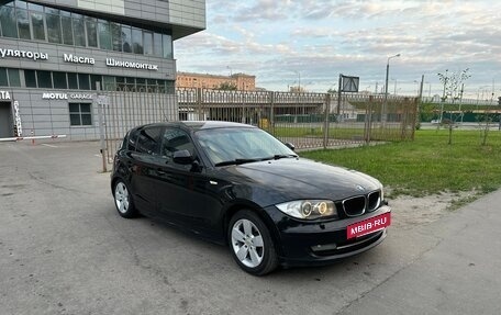 BMW 1 серия, 2011 год, 690 000 рублей, 3 фотография