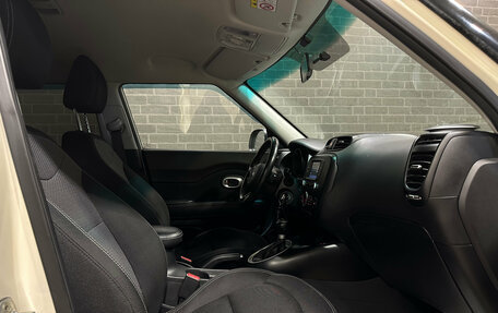 KIA Soul II рестайлинг, 2017 год, 1 345 000 рублей, 10 фотография