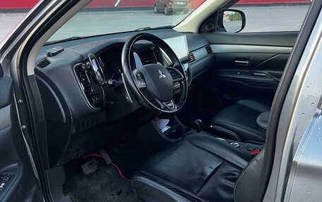 Mitsubishi Outlander III рестайлинг 3, 2012 год, 769 000 рублей, 8 фотография
