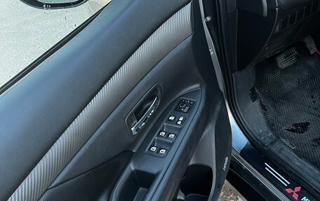 Mitsubishi Outlander III рестайлинг 3, 2012 год, 769 000 рублей, 14 фотография