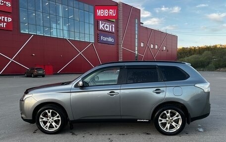 Mitsubishi Outlander III рестайлинг 3, 2012 год, 769 000 рублей, 5 фотография