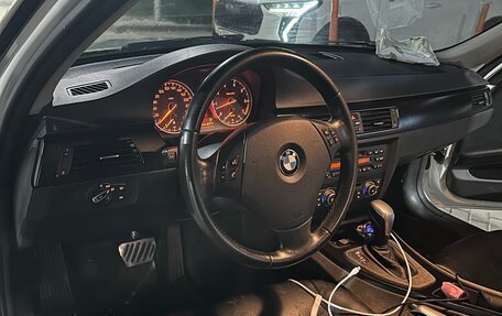 BMW 3 серия, 2011 год, 1 250 000 рублей, 10 фотография