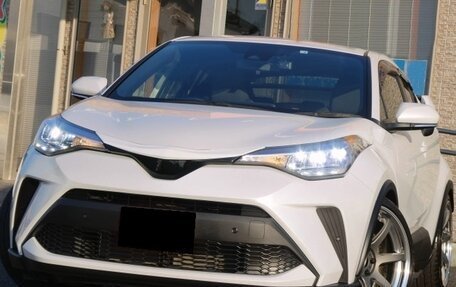 Toyota C-HR I рестайлинг, 2022 год, 1 569 000 рублей, 3 фотография