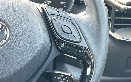 Toyota C-HR I рестайлинг, 2022 год, 1 569 000 рублей, 14 фотография
